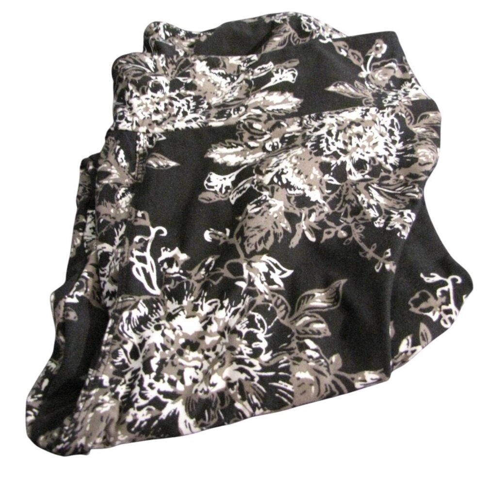 LuLaRoe TC Black Gray White Flower Leggings